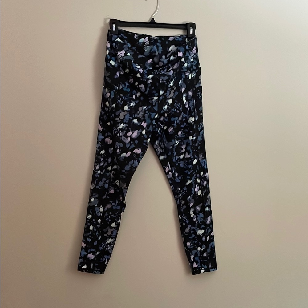 GAIAM Black and Blue Leggings with Artistic Design